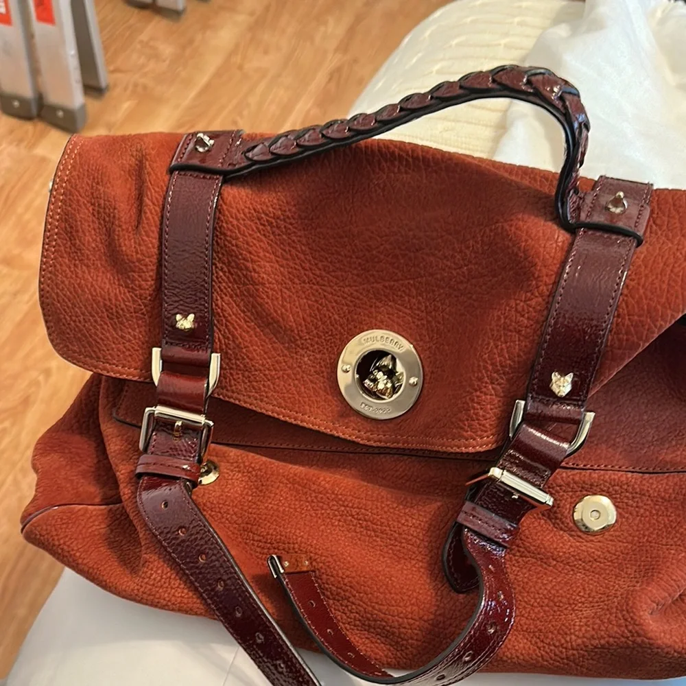 Mulberry Alexa bag - Rust and Gold Leather Satchel with Versatile Straps - Picture 13 of 15